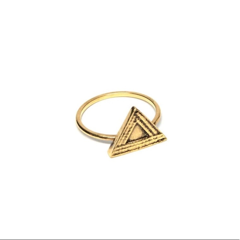 Vanessa Mooney | The Realms Triangle Ring